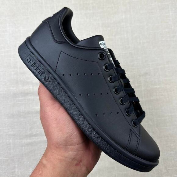 Adidas Stan Smith Junior “Triple Black" - Picture 1 of 5